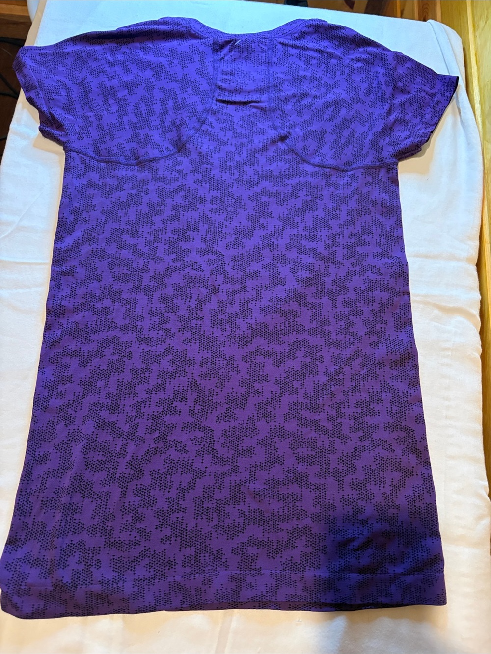 Athleta Purple Printed Short Sleeve Tee - Picture 4 of 4